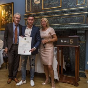 Rik Timmer (1996), jongste Vinoloog van de Wijnacademie Rik Timmer (1996), jongste Vinoloog van de Wijnacademie